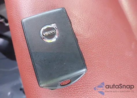 2019 Volvo Xc40 T5 Momentum из США, поврежденный, VIN YV4162UK4K2057879